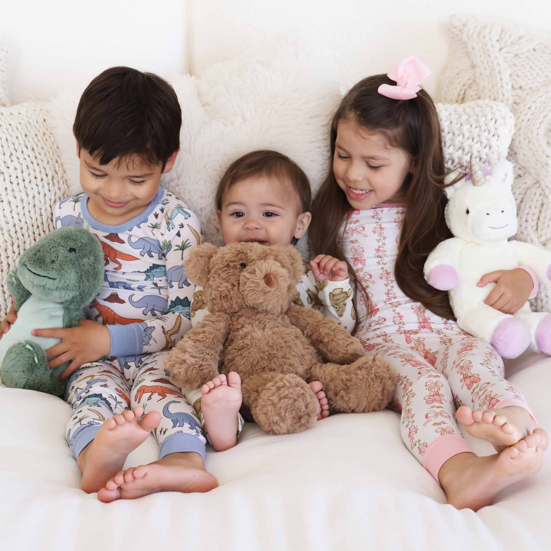 Large Cuddle Plush Friends | Brody Bear