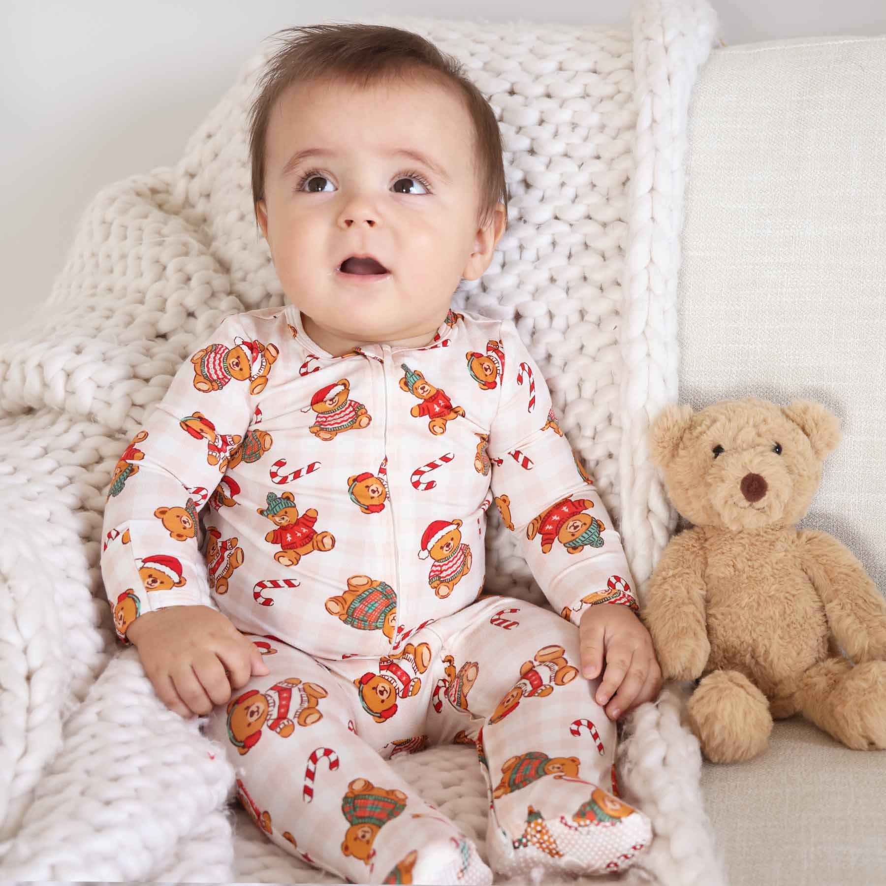 Beary Christmas Zipper Footie | Neutral