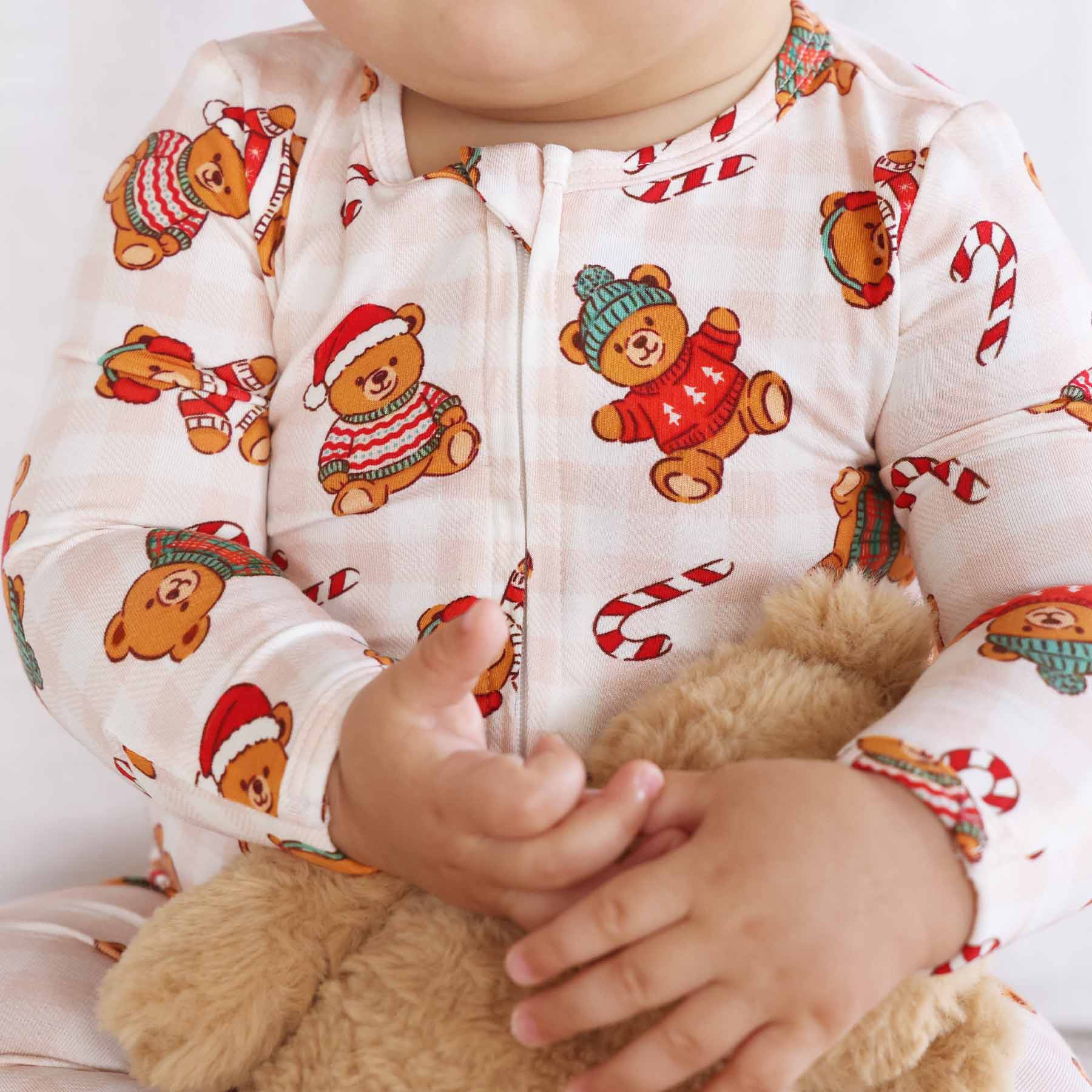 Beary Christmas Zipper Footie | Neutral